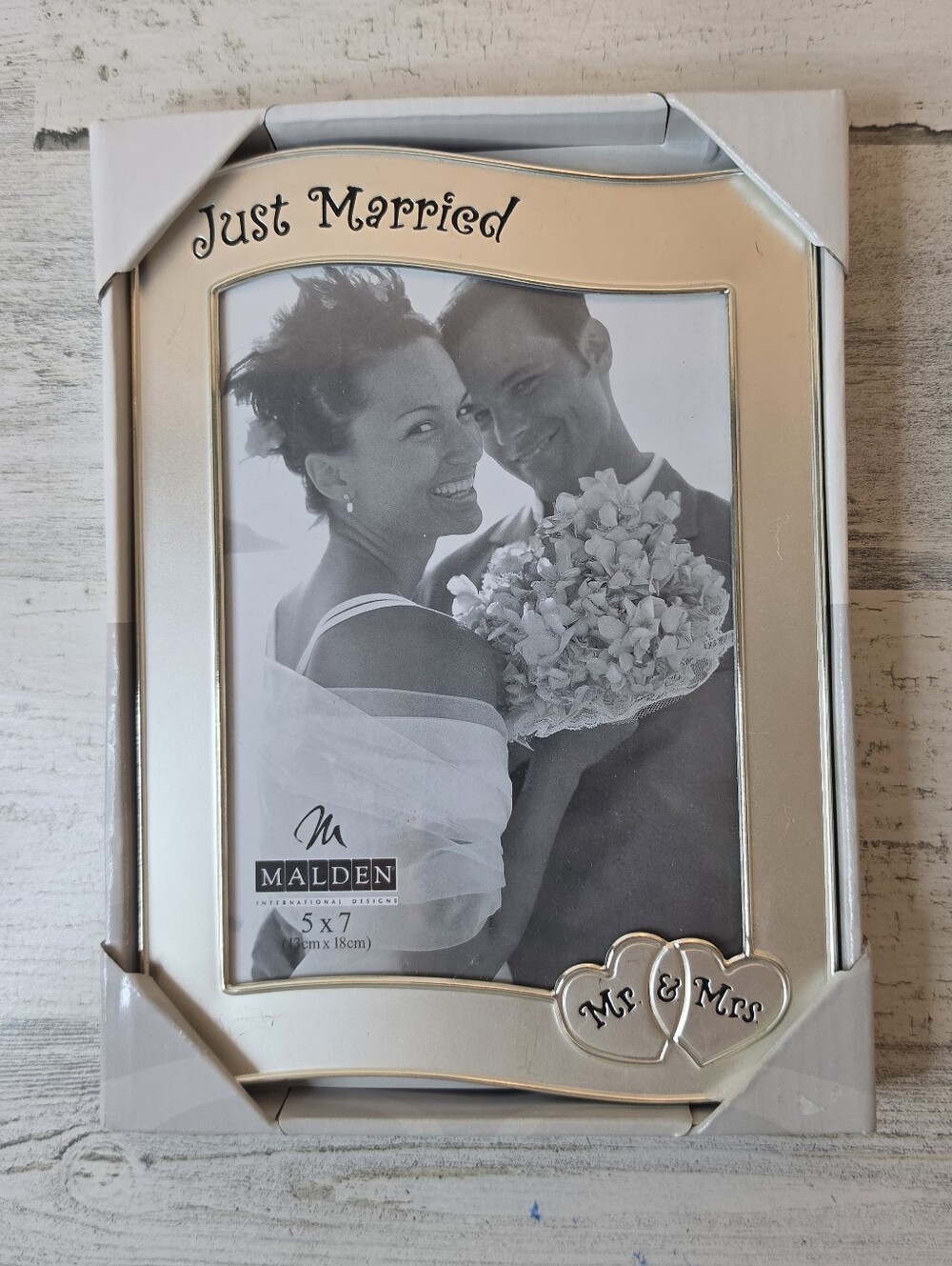 Malden Just Married Mr & Mrs Wedding Picture Frame 5x7 Silver Hearts New
